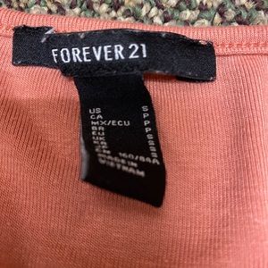 Forever 21 T-Shirt
